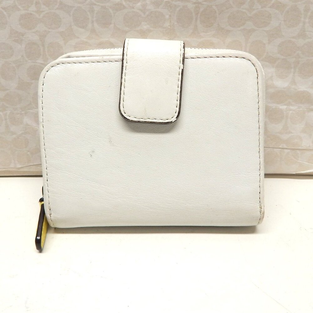 Coach Folded Wallet - Picture 2 of 9